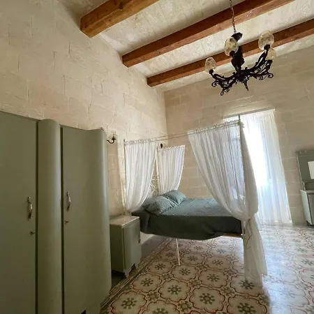 Ta Mikieli 62 Semesterbostad Nadur